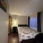 Studio-2 Staines,Heathrow, London-Own Entrance