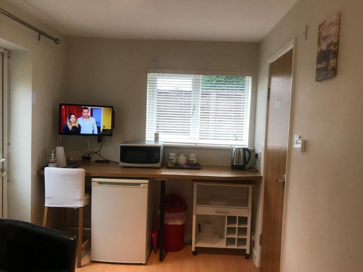 Apartment Studio-2 Staines,heathrow, London-own Entrance Staines-upon-Thames